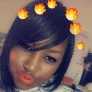 Meet your Posher, Monique